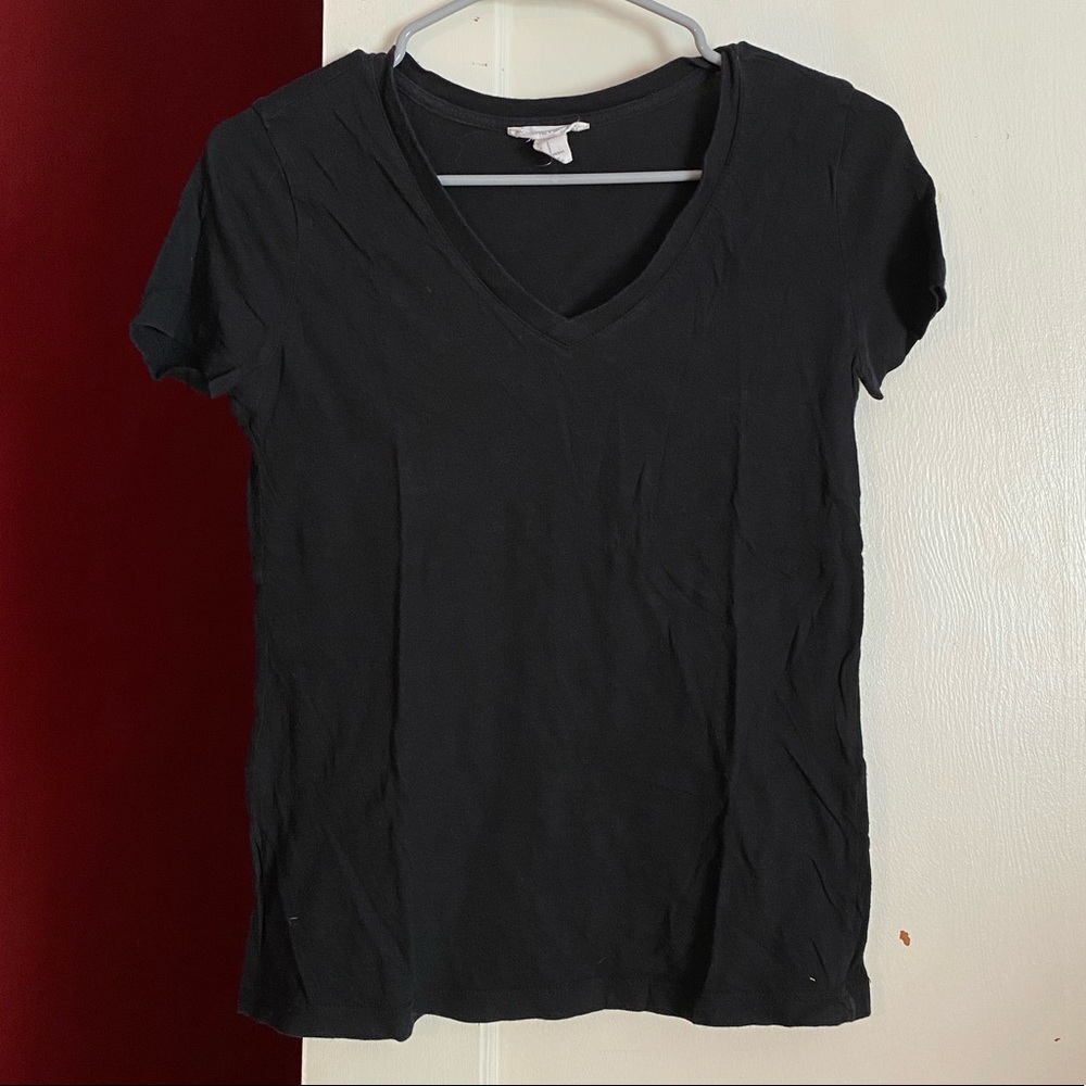 Black V-neck tee
